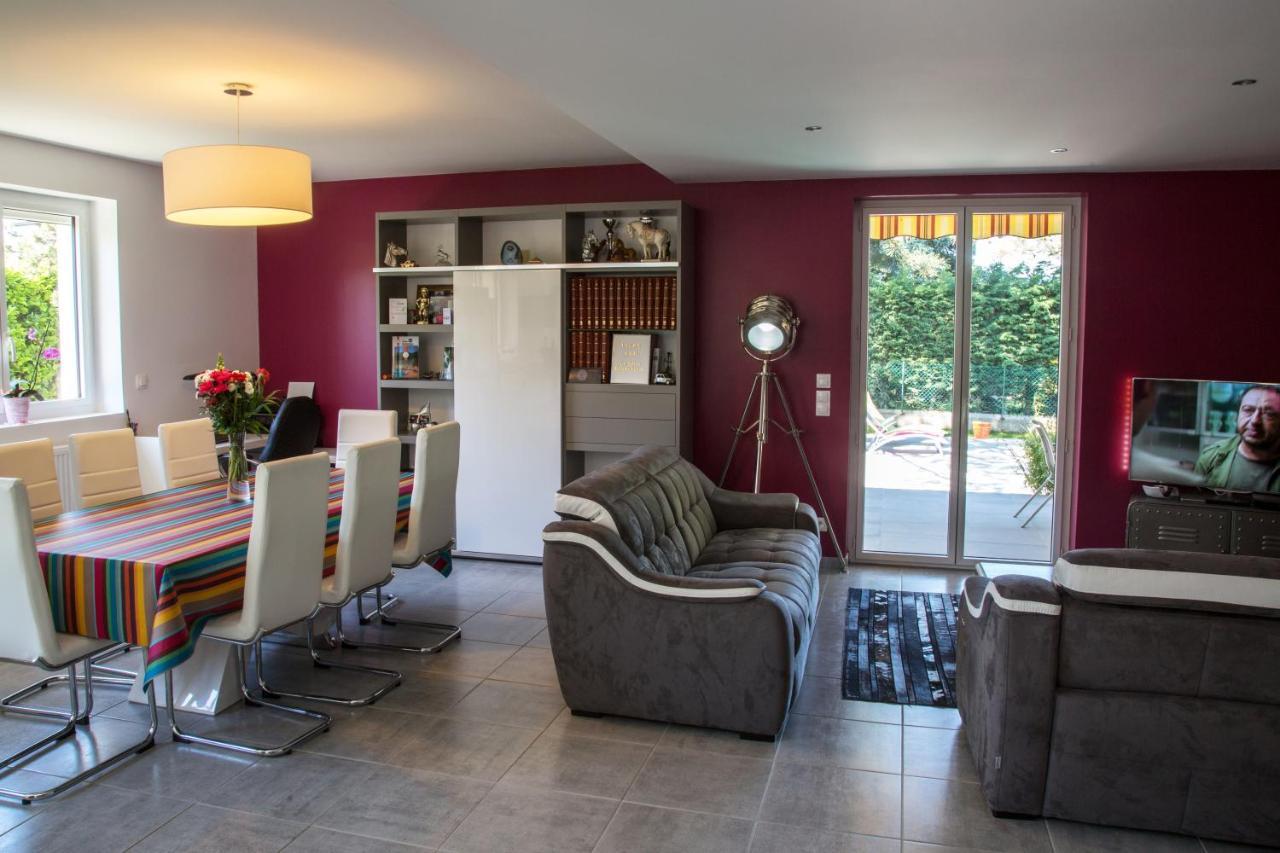 Au Clos Beausejour Bed & Breakfast Chanas